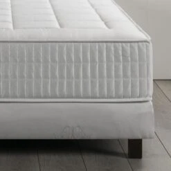 FINLANDEK Ensemble MAKEUS Matelas + Sommier 160x200cm 28cm 698 Ressorts Ensachés Ferme 30kg/m³ -Vente De Chambre finlandek ensemble makeus matelas sommier 160x200cm 28cm 698 ressorts ensaches ferme 30kg m 5412618088205 432099