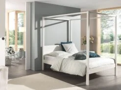 Lit à Baldaquin 140x200 Cm Pin Massif Laqué Blanc Pinie -Vente De Chambre lit a baldaquin 140x200 cm pin massif laque blanc pino 5420070229159 693314