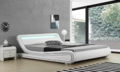 Lit à Led 180x200 Cm Simili Cuir Blanc Liseré Noir Night -Vente De Chambre lit a led 180x200 cm simili cuir blanc lisere noir night 3557630016712 395075