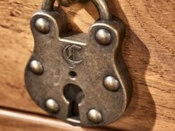 Table De Chevet Enfant Pirate Bois Clair 8 Table De Chevet Enfant Pirate Bois Clair -Vente De Chambre table de chevet enfant pirate bois clair 8681875092899 1519022