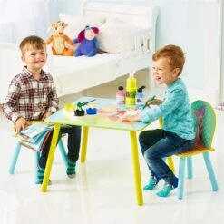 Table Et 2 Chaises Disney Winnie L'ourson -Vente De Chambre table et 2 chaises disney winnie l ourson 5013138661727 89098